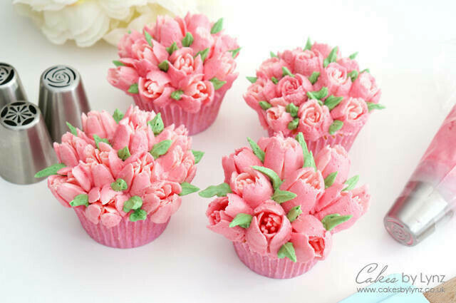 Buttercream Flower Cupcakes Workshop - Adults - Monday 3 May 2021 - 10am to 2pm