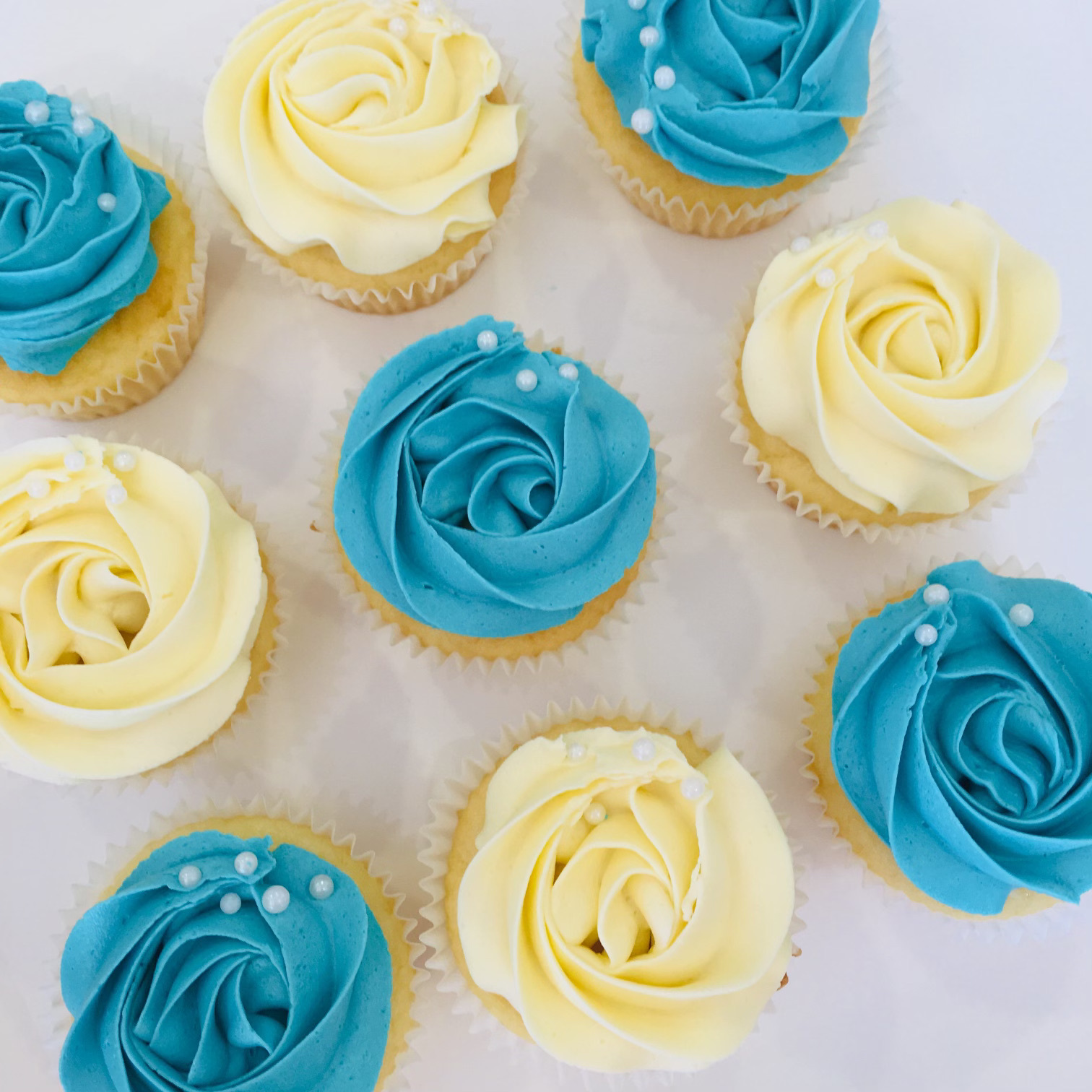 Rosette Cupcakes - Workshop for Adults - Monday 19 April 2021 - 10am to 2pm - Image 2