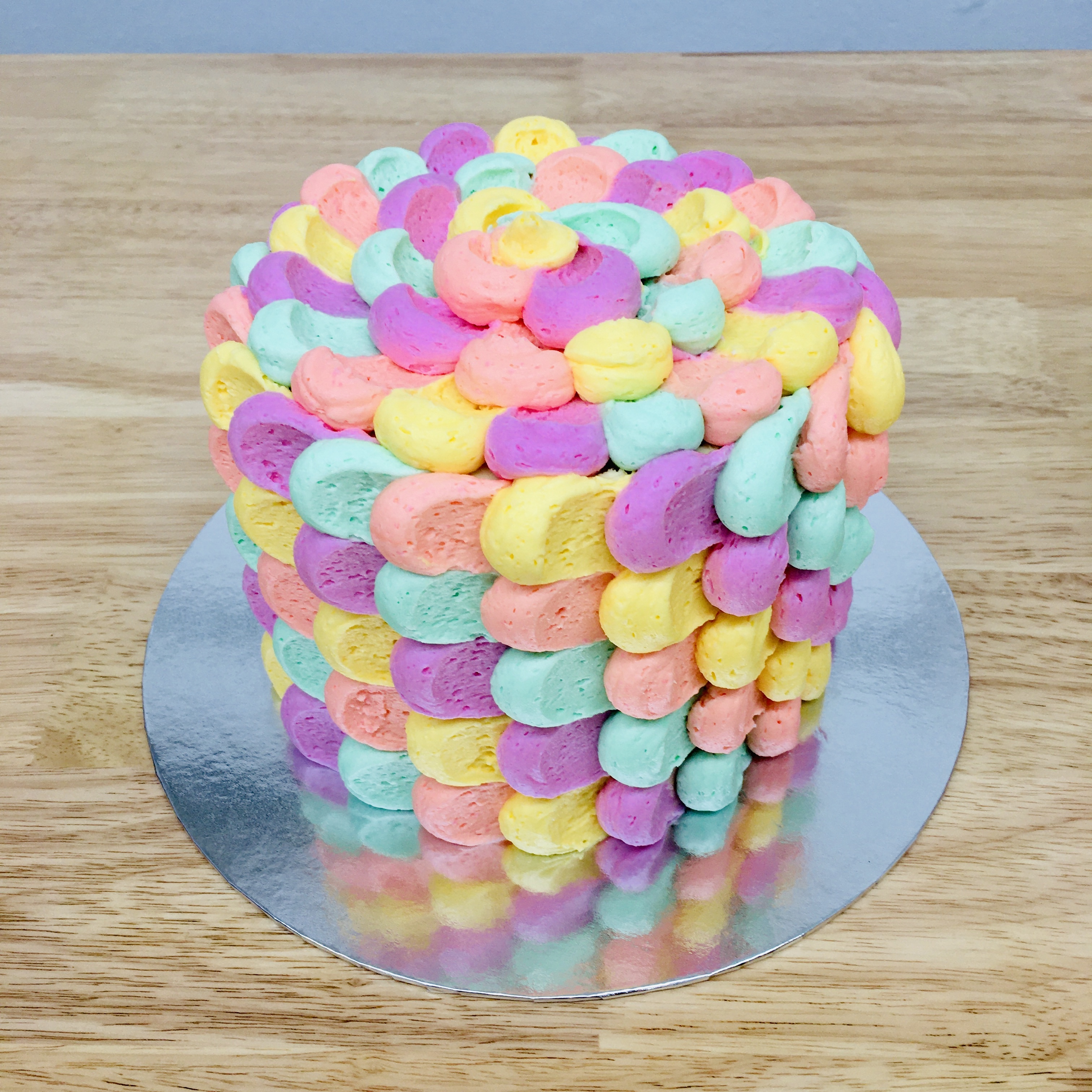 Petal Cake - Workshop for Adults - Monday 26 April 2021 - 10am to 2pm - Image 2